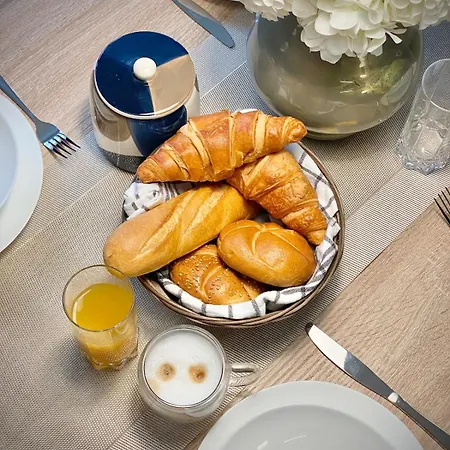 Апартаменты Centre 2bdr For 6 Guests