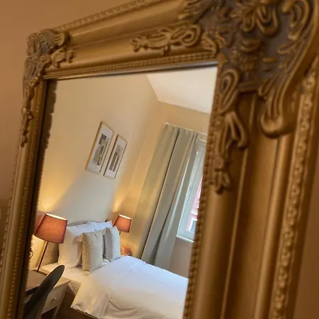 Centre 2bdr For 6 Guests София