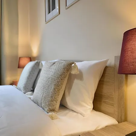 Centre 2bdr For 6 Guests София