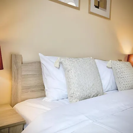 Centre 2bdr For 6 Guests Апартаменты София